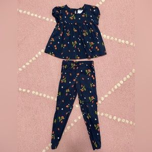 Old Navy two piece set. Size 5T. Navy with strawberries